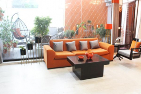 Premium Luxurious 2BHK w/ huge Livingroom (14)